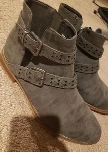 Unleashed by Rocketdog Booties [size 9]